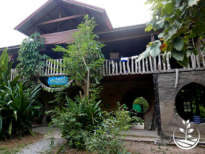 woofing, construire en thailande avec des briques de terre, permaculture, stage