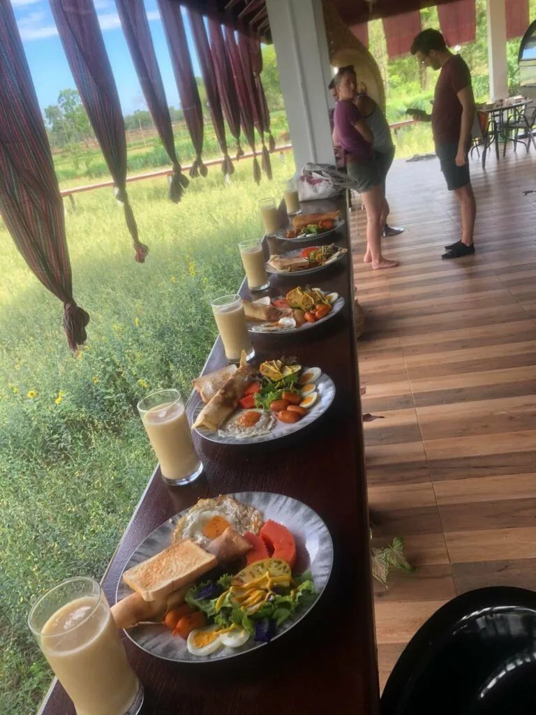 Repas du matin chez Suwan Organic Farmstay