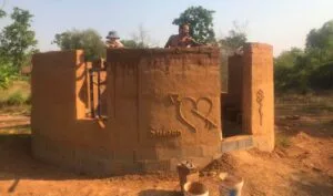 La construction naturelle, c'est l'art de bâtir avec des matériaux écologiques et respectueux de la nature.