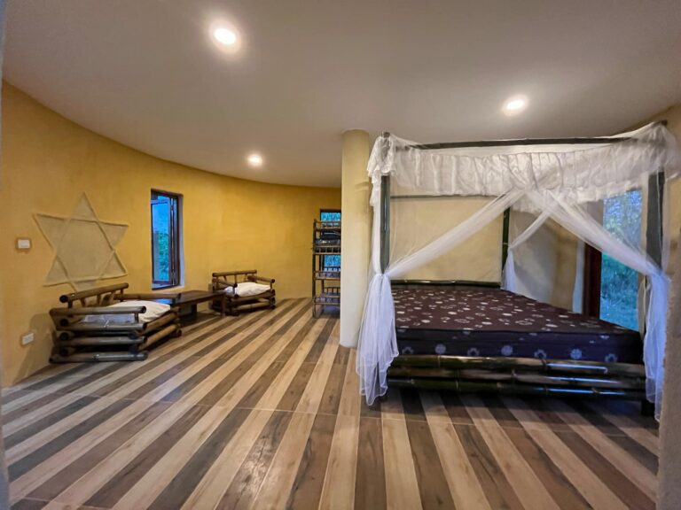 Nos bungalows en terre, agréables et frais