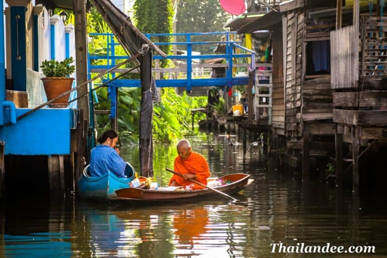PHOTO: thailandee.com