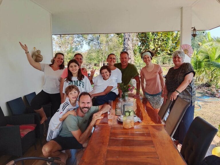 Faire du woofing chez Suwan et Manu c'est la convivialité et la joie de vivre assurées !